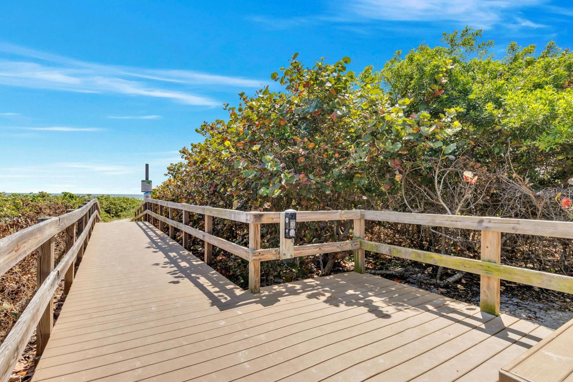 Cape Winds Resort 卡纳维拉尔角 外观 照片