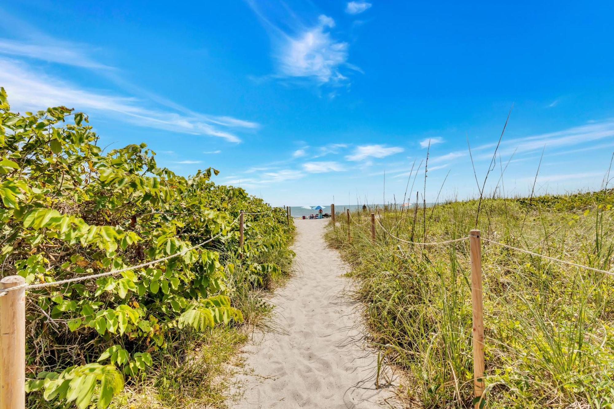 Cape Winds Resort 卡纳维拉尔角 外观 照片