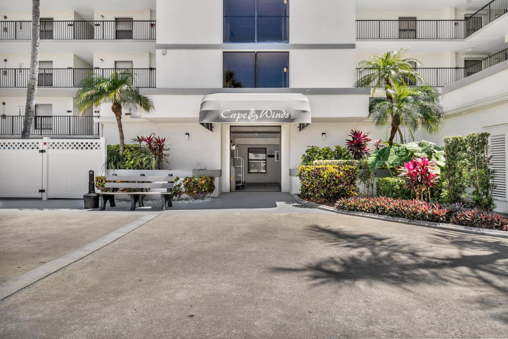 Cape Winds Resort 卡纳维拉尔角 外观 照片